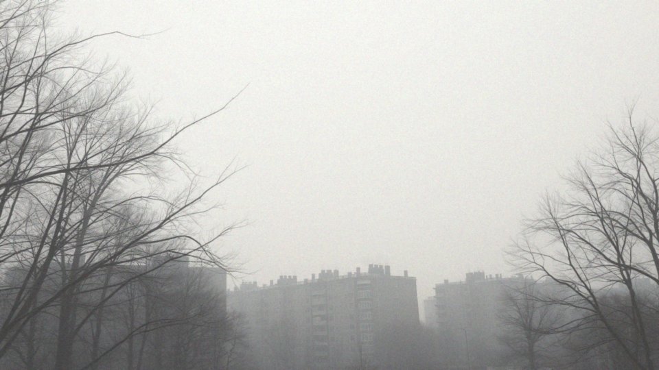 Jakie choroby mogą być spowodowane przez ekspozycję na pył PM2,5?