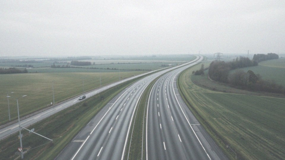 Co oznacza, że Autostrada A1 jest drogą dwujezdniową?